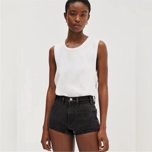Aritzia Denim Forum The Lola Clean Cheeky Short - Black Eyeliner- Size 27